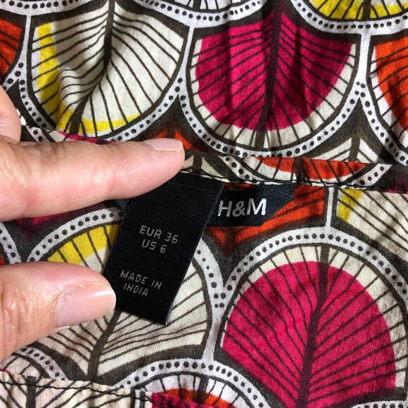 H&M Women's Bold Bright Print V-Neck Wrap Blouse Top SIZE 6 - Picture 7 of 8